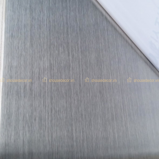 Ốp inox trắng xước 304 có khả năng chống va đập, mài mòn