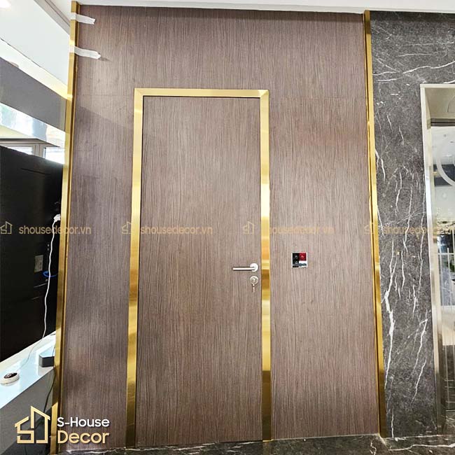 canh-cua-duoc-trang-tri-tro-nen-noi-bat-hon