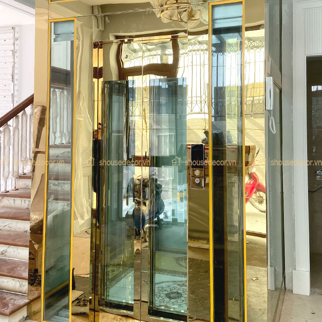 Ốp inox cho thang máy giúp bảo vệ thang máy khỏi tác động môi trường