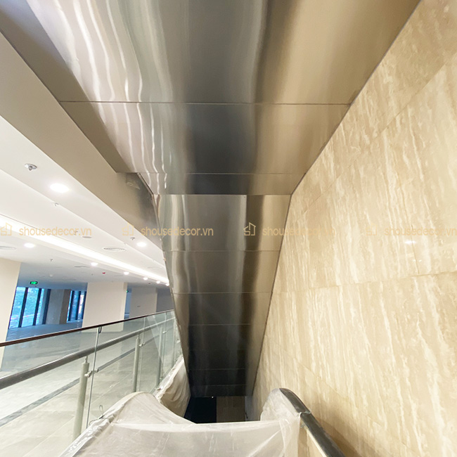 quy-trinh-san-xuat-op-inox-thang-cuon-02