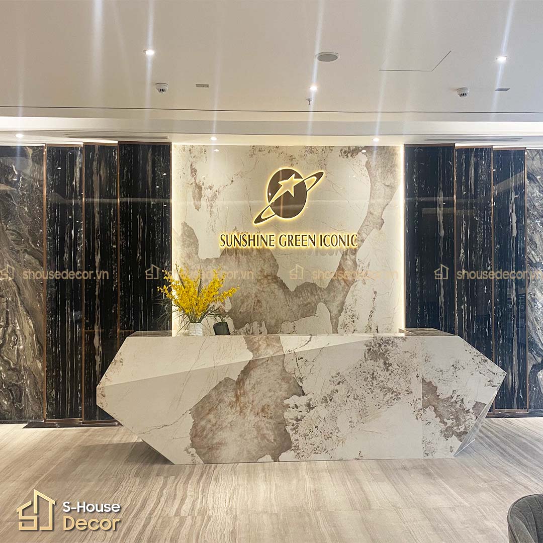 Ứng dụng inox đồng xước và nẹp định hình giúp không gian thêm phần hiện đại, sắc nét