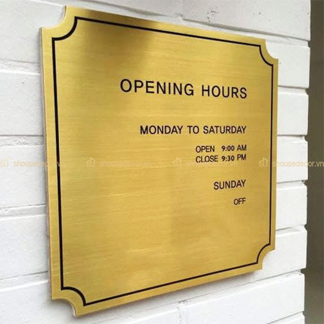 Tấm ốp inox vàng xước ứng dụng được cho nhiều thiết kế khác nhau