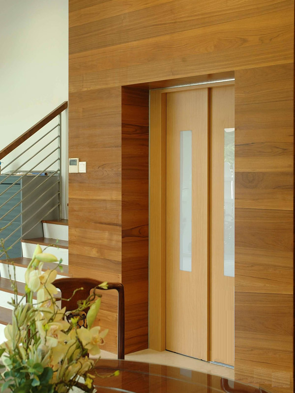 Thang máy gia đình liên doanh Fujitec