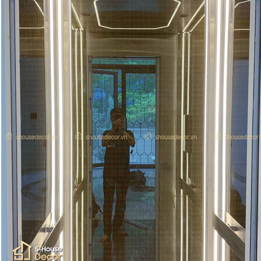 Sang-trong va-cuon-hut