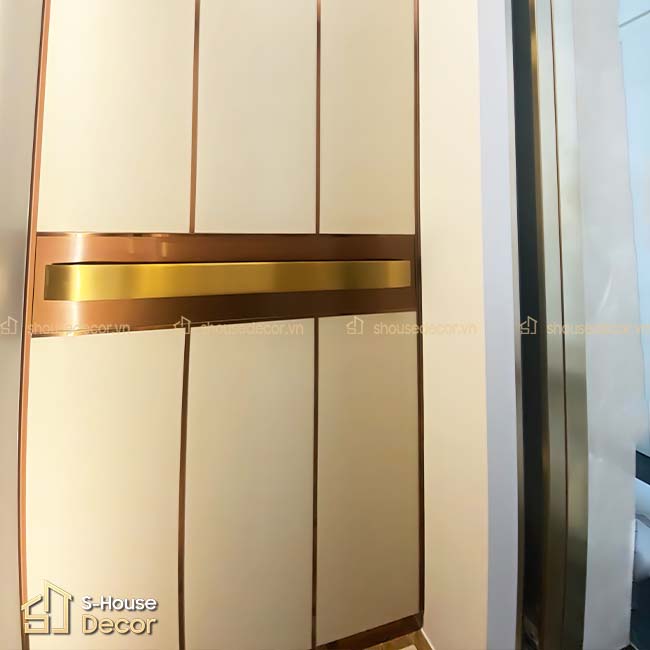 thang-may-duoc-lap-tay-vin sang-trong