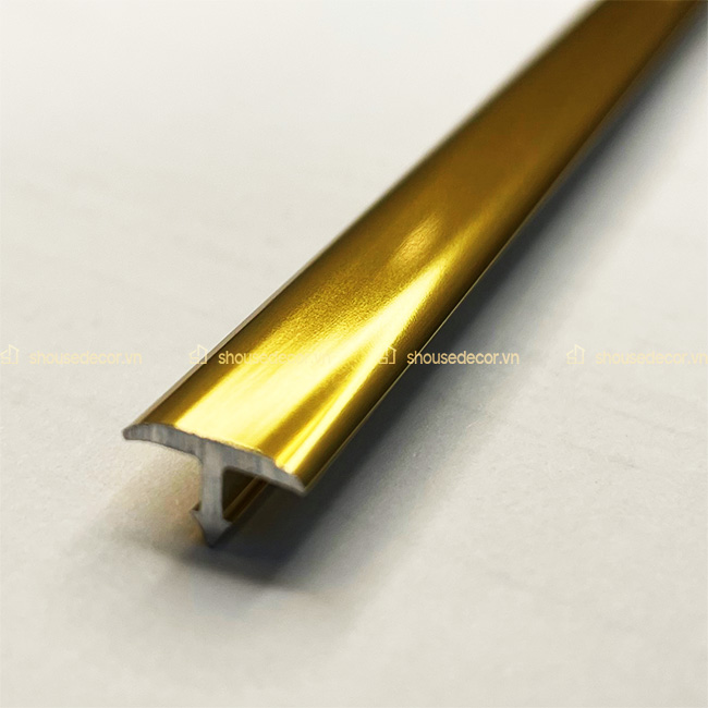 Thanh nẹp inox chữ T6 mạ vàng 8K xước nhẹ sang trọng, hiện đại
