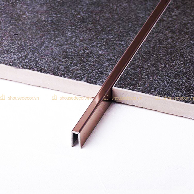 Gắn thanh nẹp U3 giải quyết các khe hở hiệu quả