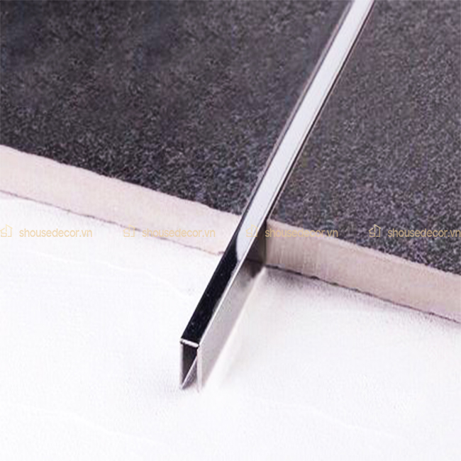 Thanh nẹp U5-5mm xử lý hoàn hảo các khe hở ở tường, trần,...