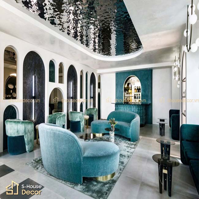 ve-dep-hut-hon-ngay-tu-lan-găp-dau-tien