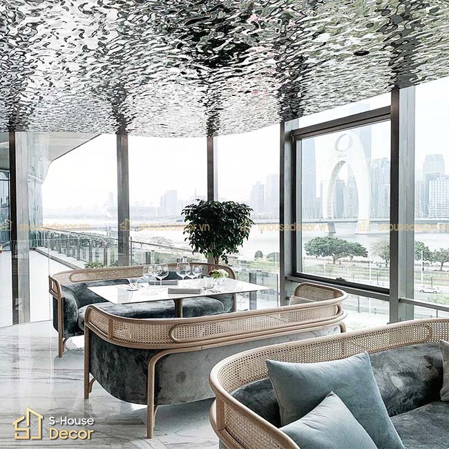 tran-inox-song-nuoc-mau-trang01