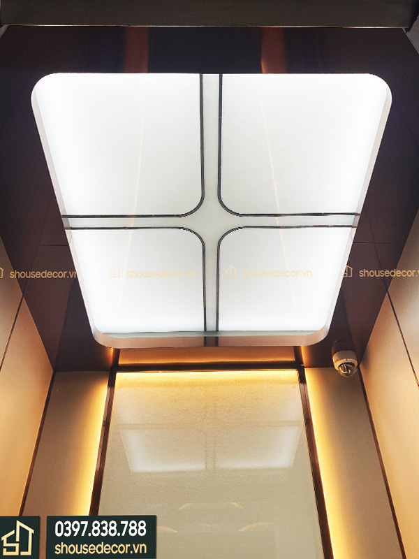 Chi tiết nẹp inox cẩn thận, tỉ mỉ đảm bảo công trình đạt tiêu chuẩn quốc tế