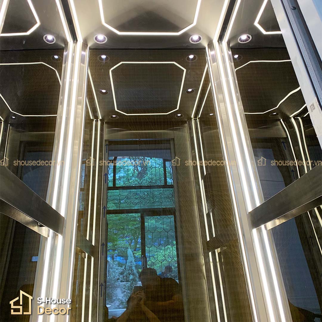 Sử dụng Inox trong trang trí cabin thang máy tạo cảm giác sang trọng