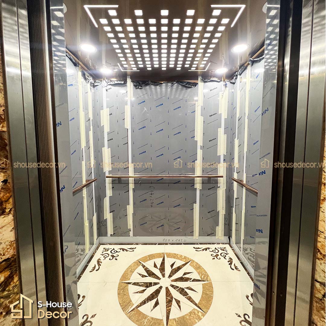 Vật liệu cao cấp, hoàn thiện tinh xảo cho không gian thang máy sang trọng