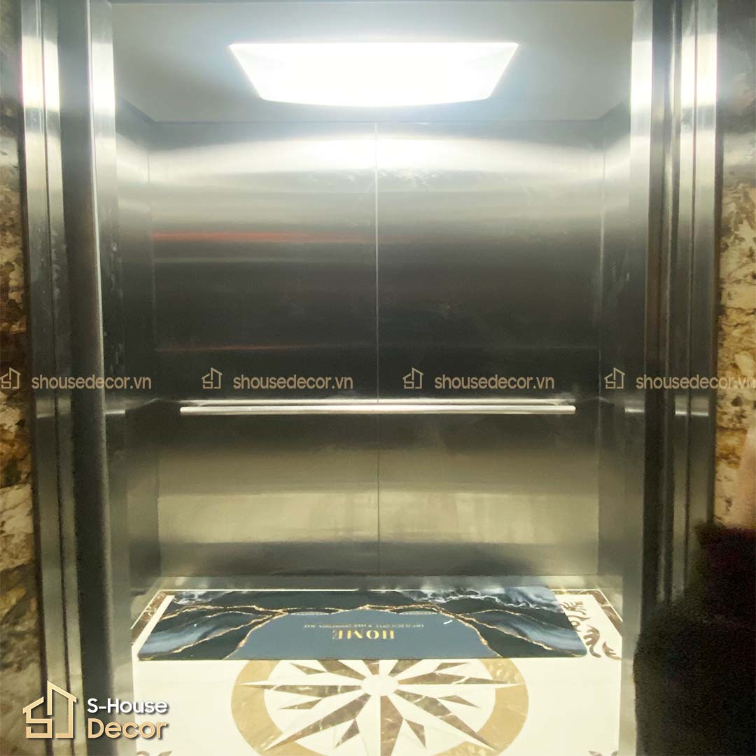 Không gian cũ kỹ, thiếu điểm nhấn, ánh sáng phân bố chưa đều khiến người dùng không có ấn tượng