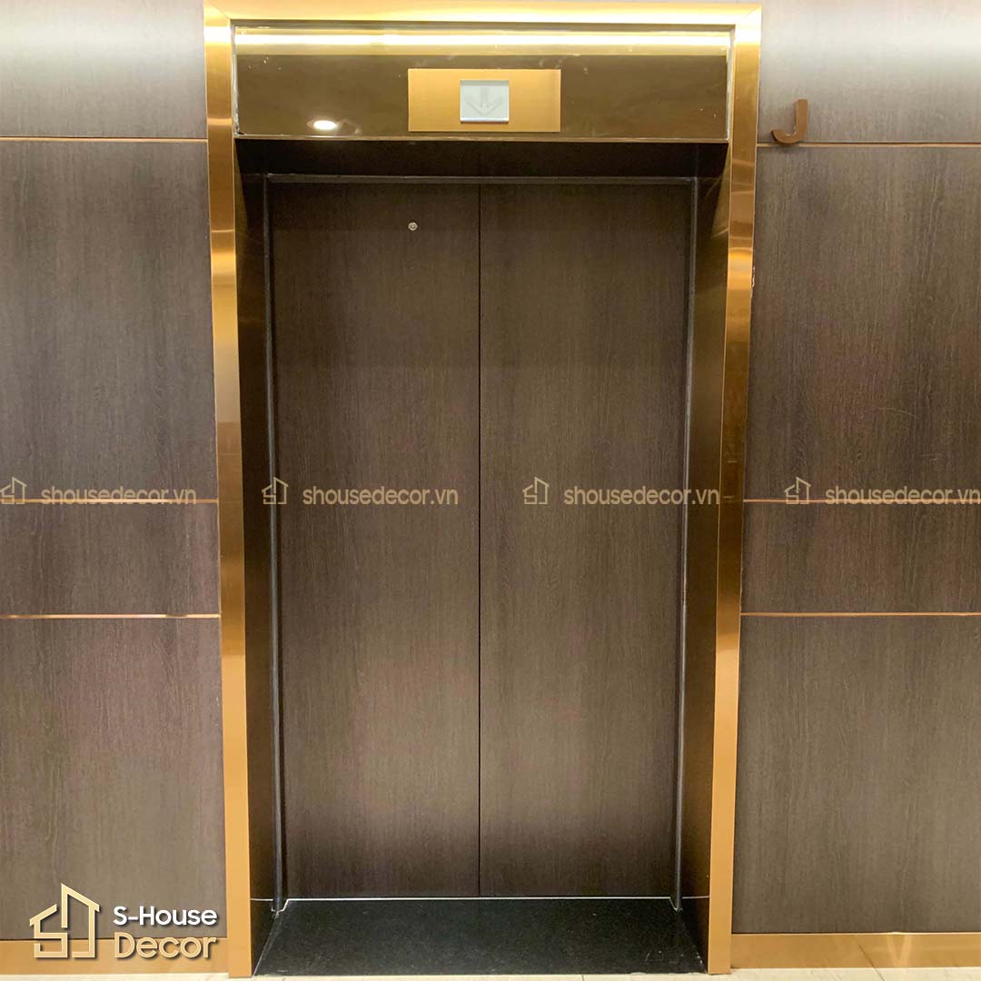 Fomex tăng cứng là vật liệu hỗ trợ đắc lực trong kết cấu khung bao, giúp bề mặt phẳng đều và dễ ốp hoàn thiện bằng inox hoặc laminate