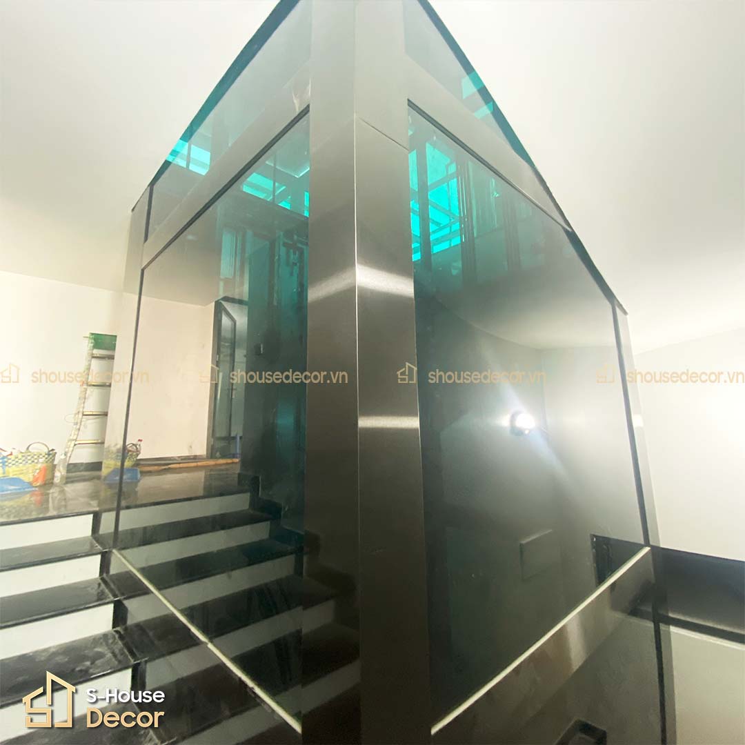 Alt: Sản phẩm có thiết kế sang trọng huyền bí.