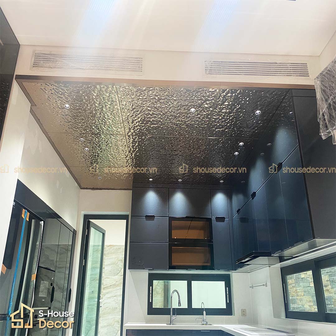 Trần Inox Sóng Nước Đen - Huyền Bí Sang Trọng Đẳng Cấp