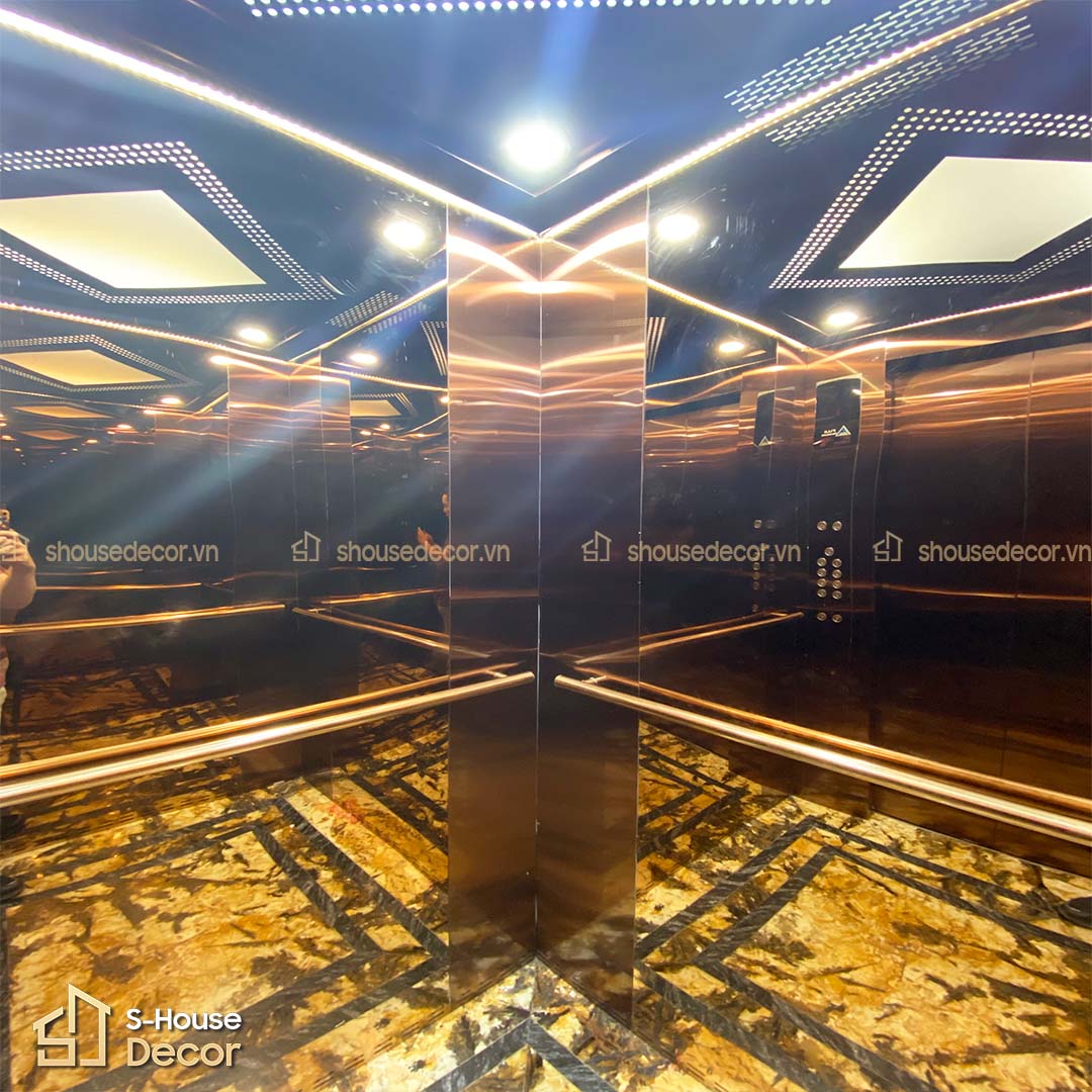 Thường xuyên vệ sinh ốp inox cabin thang máy để đạt hiệu quả cao trong quá trình sử dụng