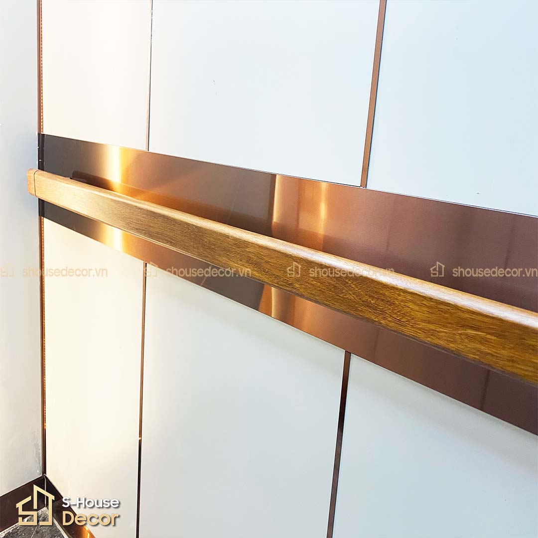 Lựa chọn inox kết hợp Laminate An Cường vân gỗ là một lựa chọn hảo cho cabin của bạn