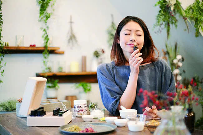 Tại Sao Hương Thơm Gợi Nhớ Kỷ Niệm?