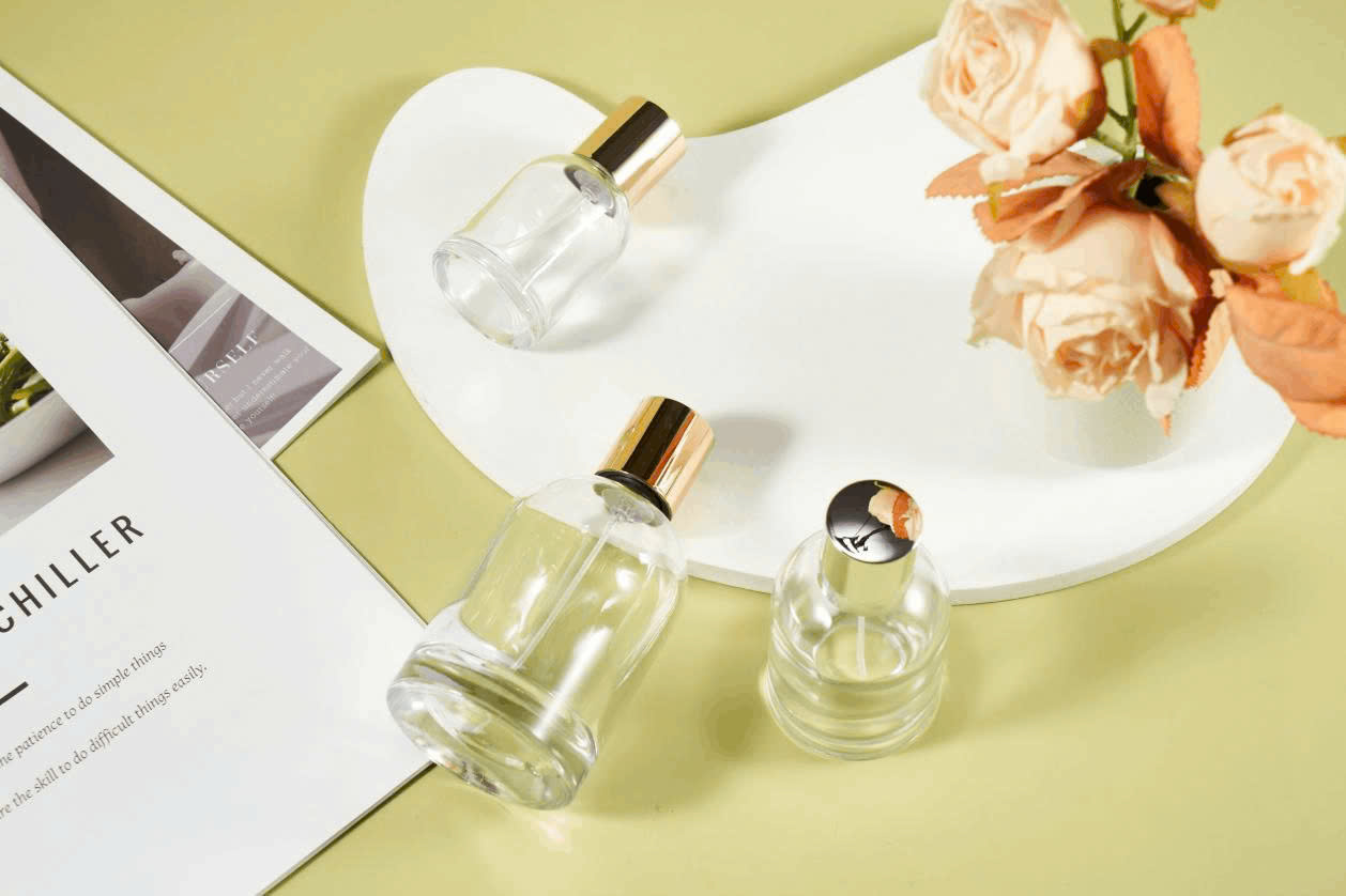 Sử Dụng Chai Nước Hoa Như Một Bình Xịt Tinh Dầu