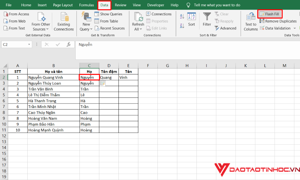 Sử dụng Flash Fill để tách dữ liệu bước 2