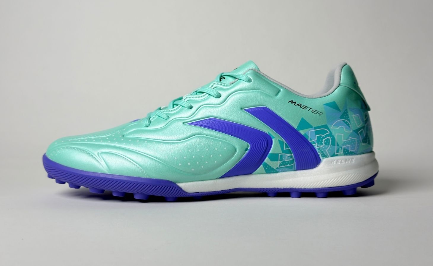 Giày đá bóng sân cỏ nhân tạo Kelme Maestro 3.0.3 TF Xanh Mint 8621ZX1482-328
