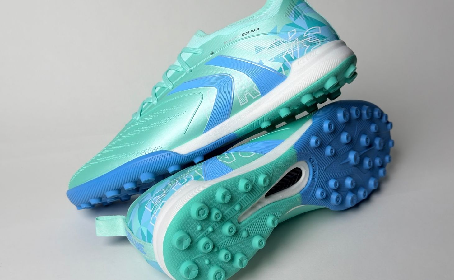Giày bóng đá V-MACH 3.0.3 (TF) 8621ZX1425/ 328 Mint Green