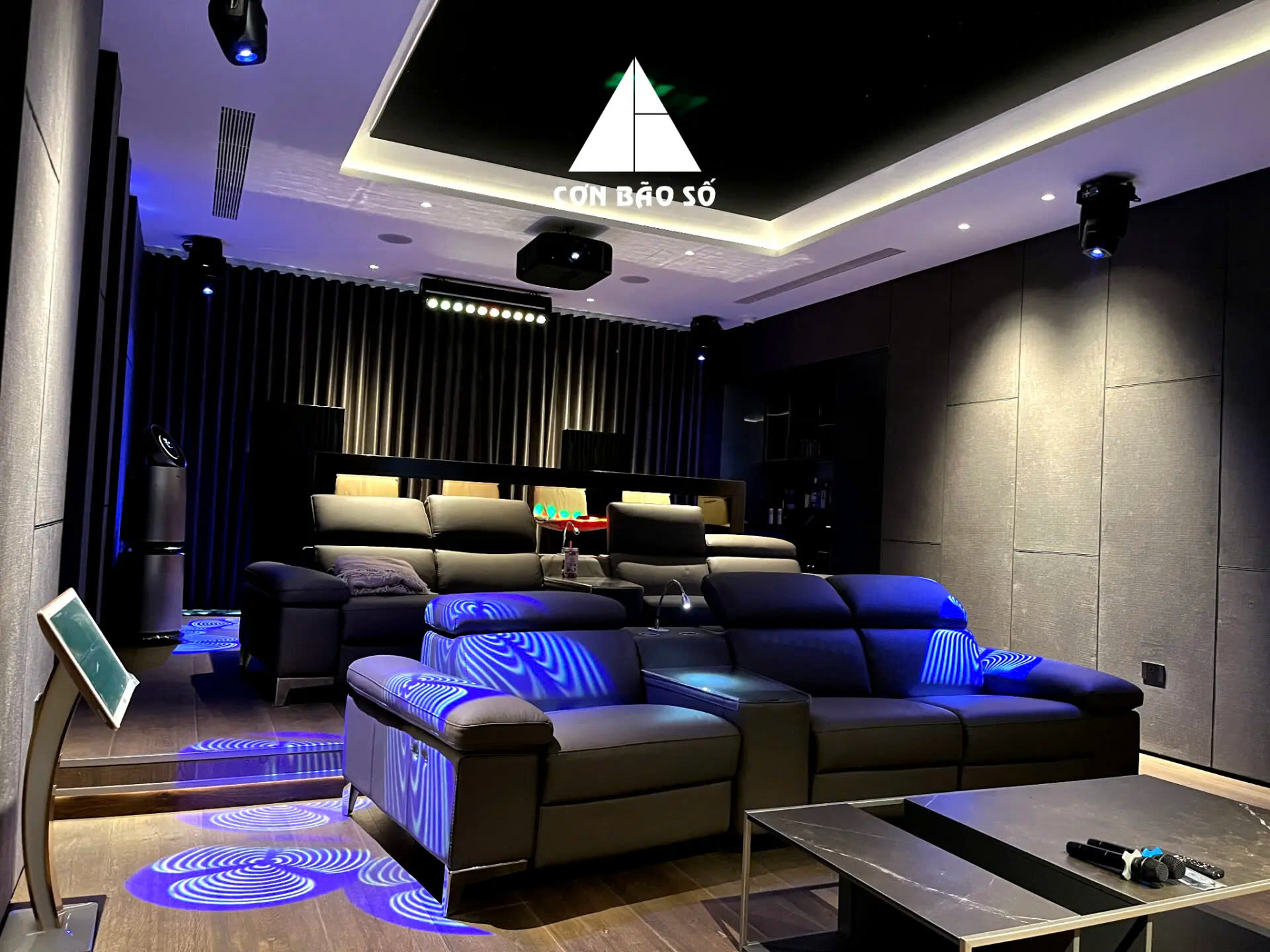 Lỗi giao diện: file 'snippets/shortcode-P.H.E.bwt' không được tìm thấy
- Cơn Bão Số tạo dấu ấn với phòng phim trị giá hơn 4 Tỷ Đồng với 20 Loa cao cấp