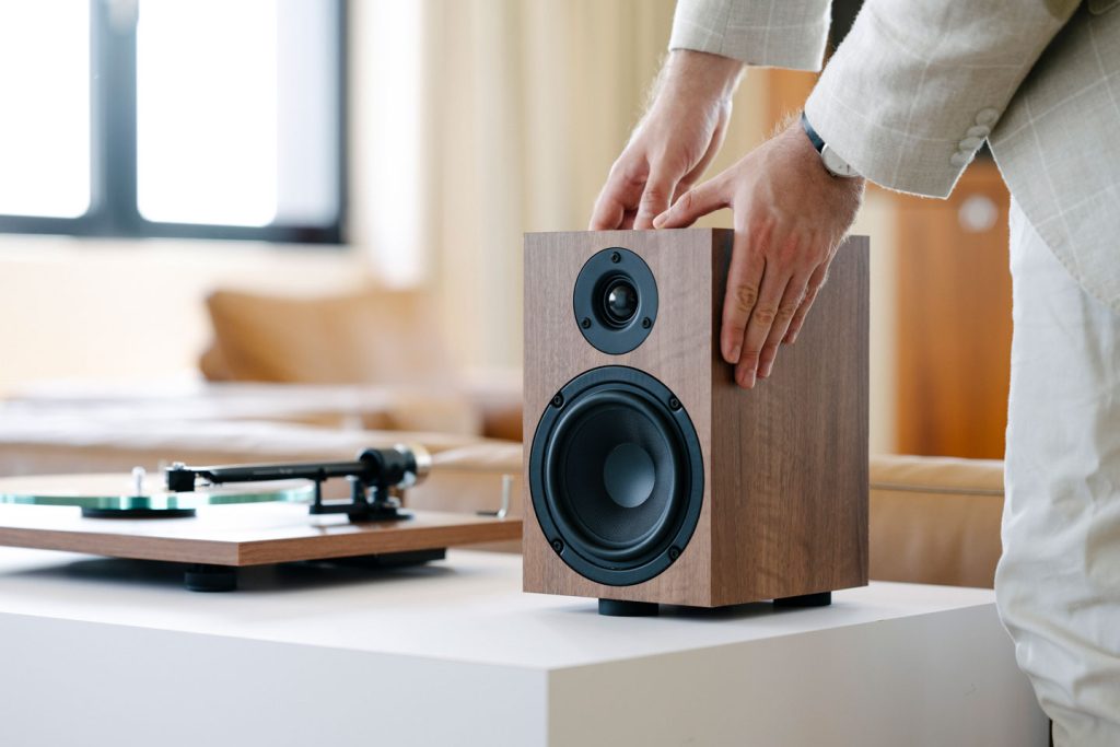 Pro-Ject Speaker Box 5 E- Ra mắt thị trường với tiêu chí :"Ở đây không có rẻ hơn chỉ có rẻ nhất"