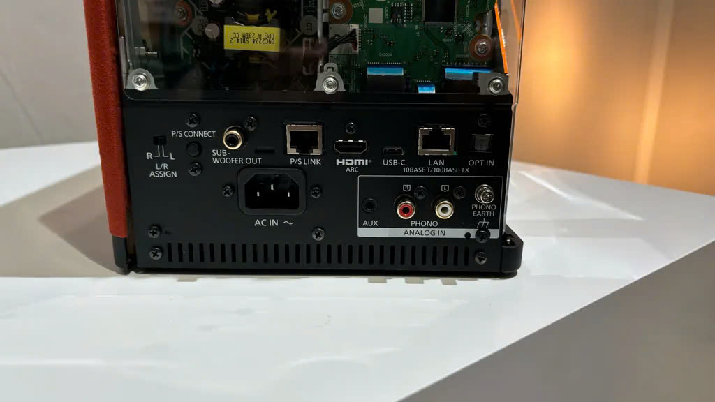 Lỗi giao diện: file 'snippets/shortcode-IFA.bwt' không được tìm thấy
Technics lộ rõ ý đồ muốn "đè bẹp" KEF với Hệ Thống Loa Không Dây SC-CX700