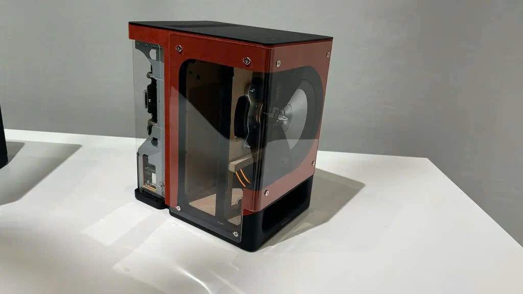 Lỗi giao diện: file 'snippets/shortcode-IFA.bwt' không được tìm thấy
Technics lộ rõ ý đồ muốn "đè bẹp" KEF với Hệ Thống Loa Không Dây SC-CX700