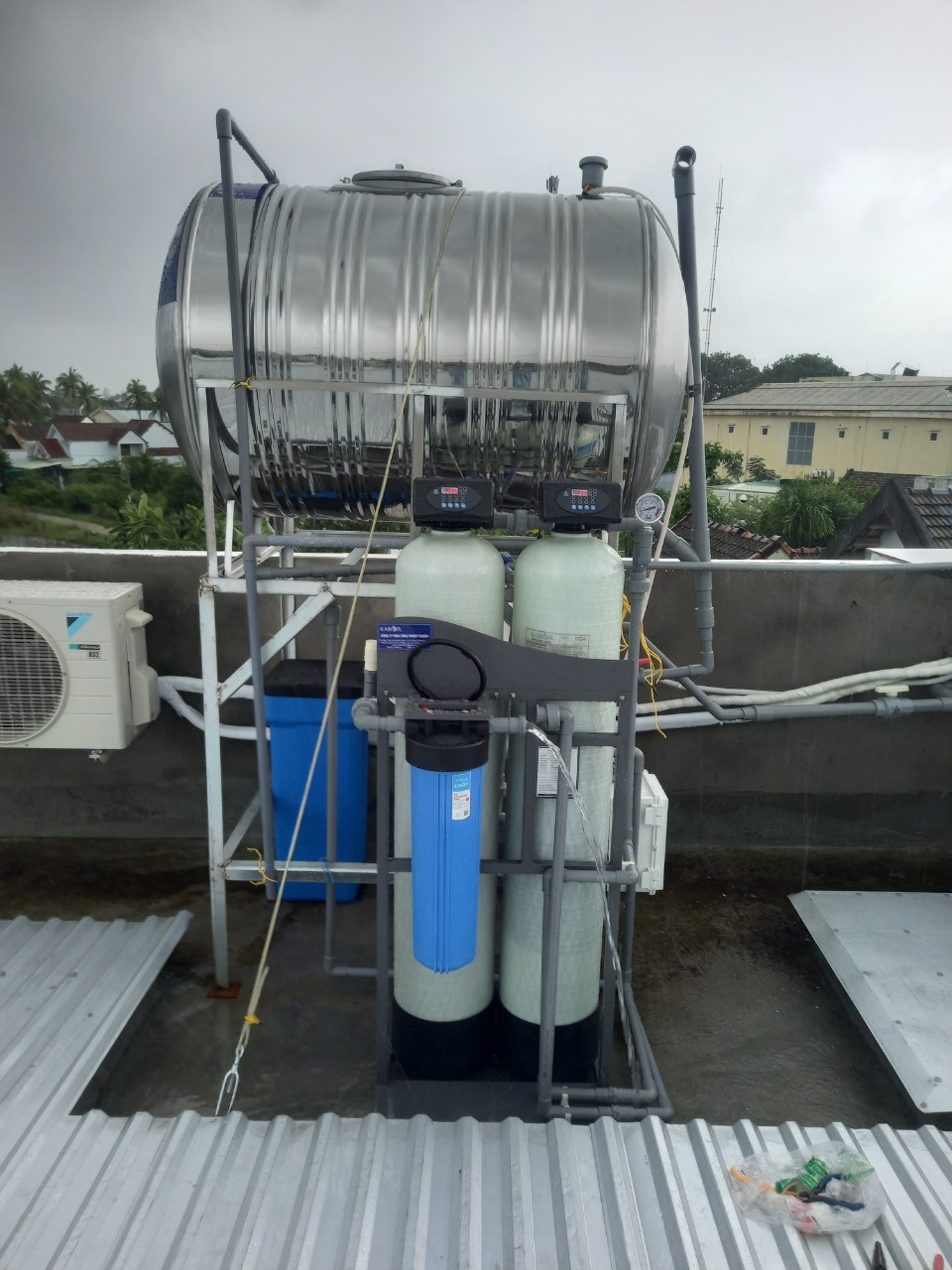 Hệ thống lọc nước sinh hoạt gia đình: lọc nước thủy cục đầu nguồn Karofi lắp đặt tại Đà Nẵng