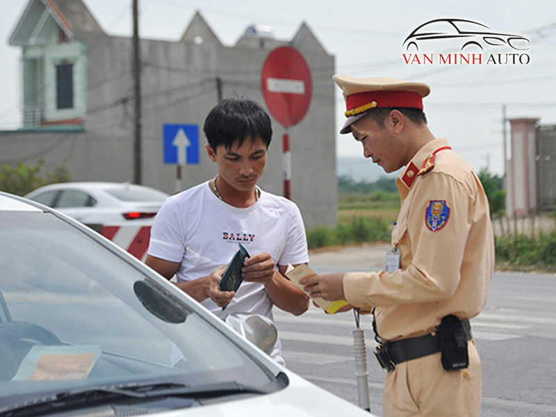 Mức phạt quá hạn đăng kiểm xe ô tô