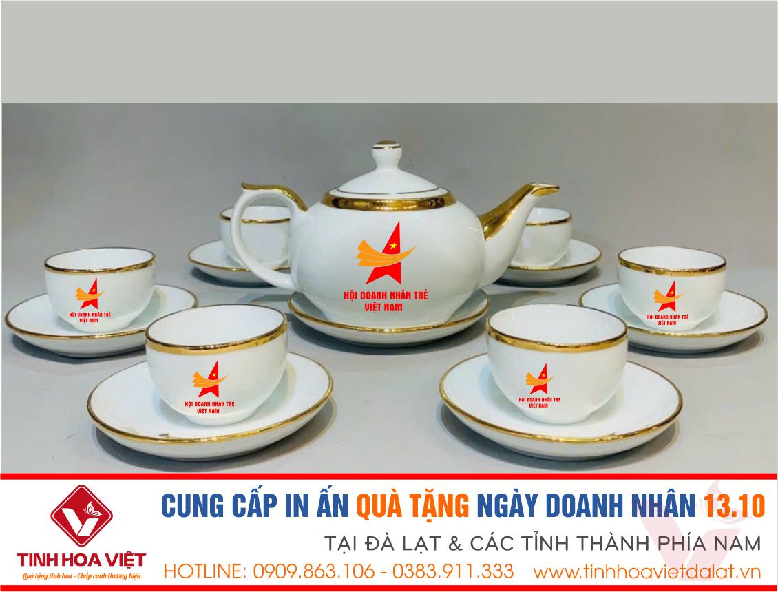 In Ấm Chén Quà Tặng Ngày Doanh Nhân – Ý Nghĩa và Sang Trọng