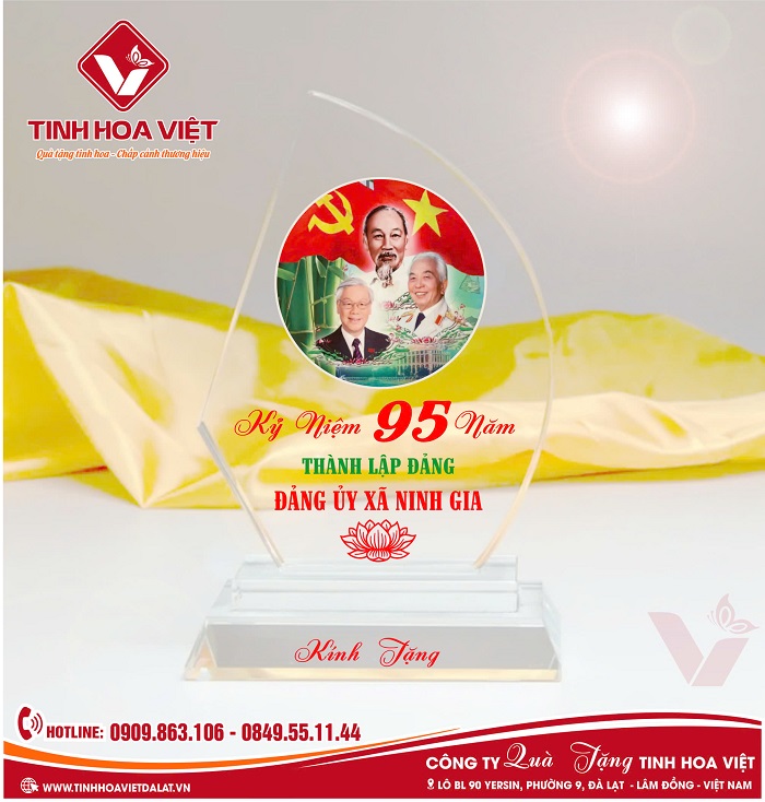 Đơn Vị In Ấn và Phân Phối Quà Tặng Đại Hội Đảng Bộ