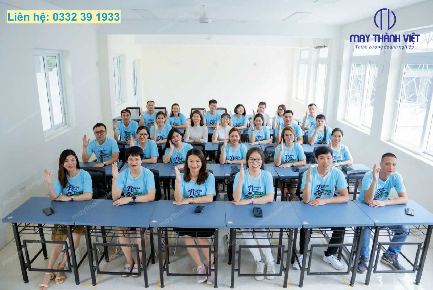 Áo đồng phục họp lớp màu xanh thiên thanh cổ tròn