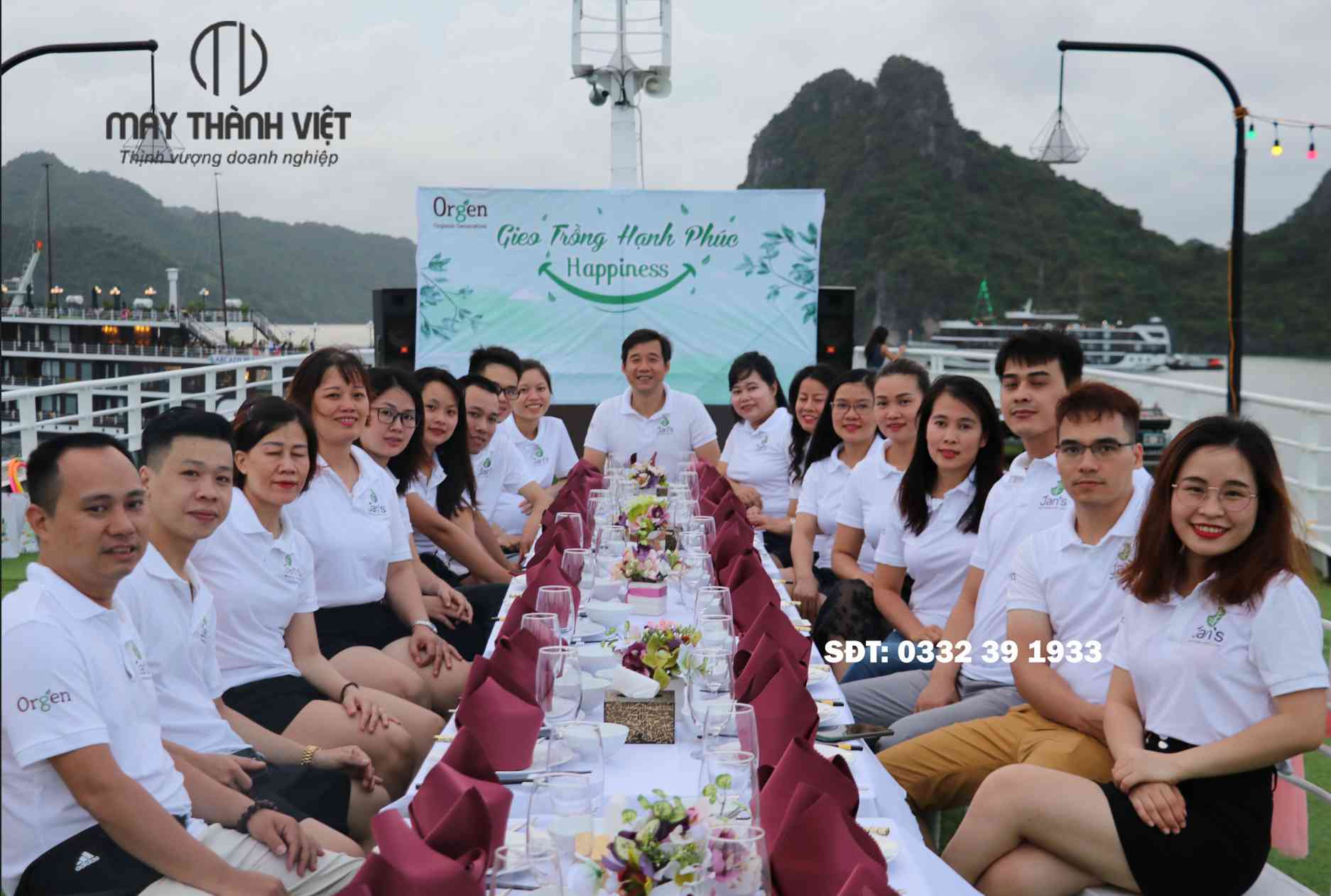 Xưởng may đồng phục công ty màu trắng giá rẻ