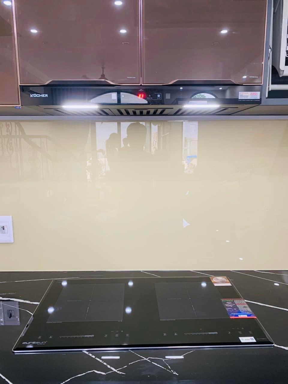 hình thực tế lắp đặt máy hút mùi kocher turbo x350d_1