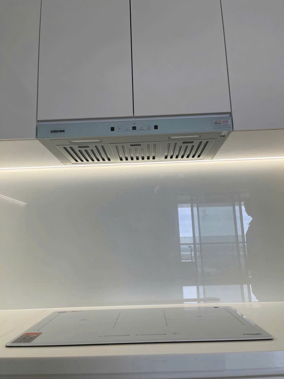 hình ảnh lắp đặt thực tế của máy hút mùi kocher turbo X-350N_3
