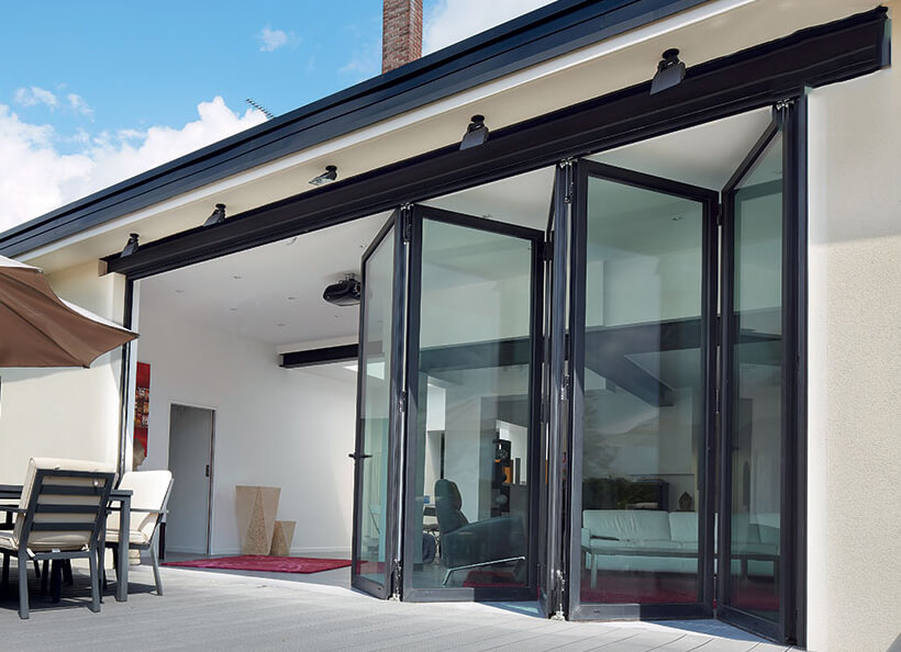 Cửa nhôm kính Hyundai