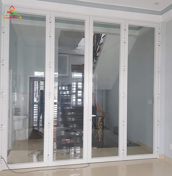 Mẫu cửa nhôm kính