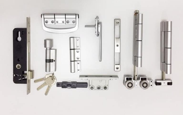 Phụ kiện cửa nhôm kính