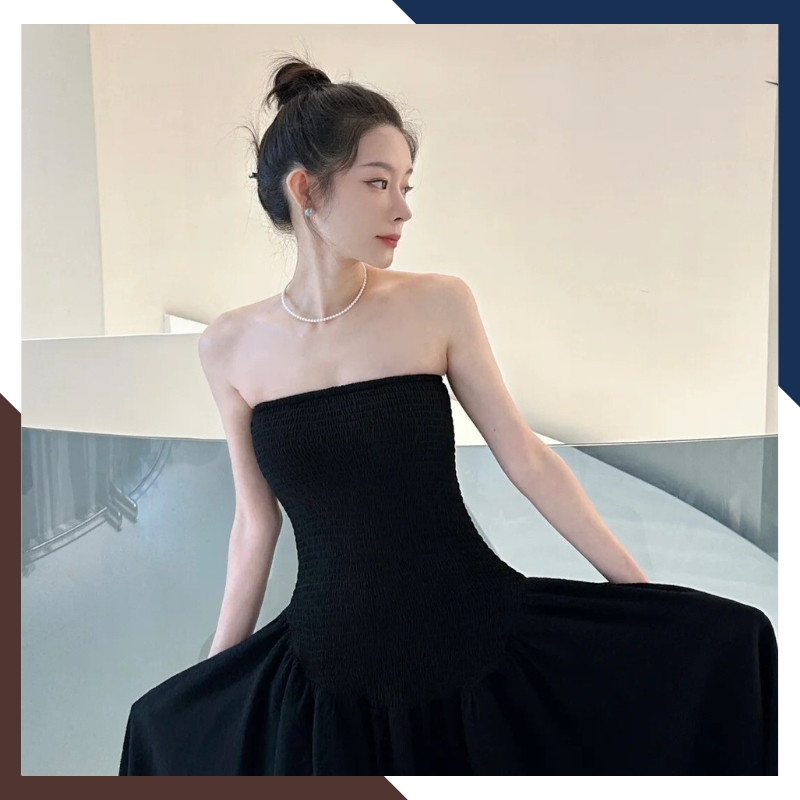 Vòng cổ ngọc trai phối với trang phục dạo phố