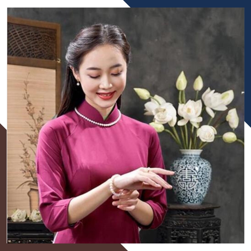 Vòng cổ ngọc trai mặc áo dài