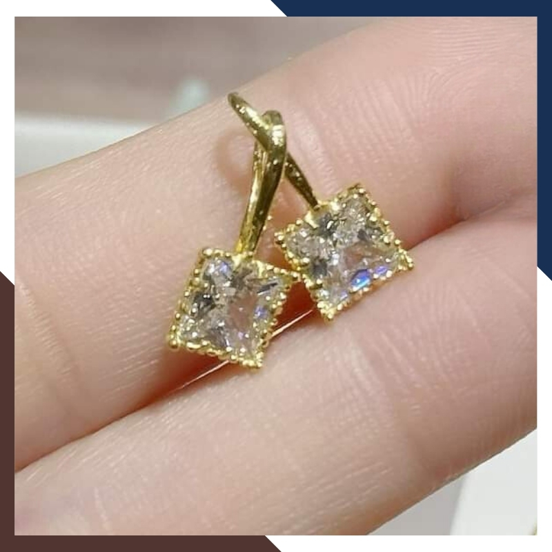 Bông tai vàng tây 10k đính đá vuông màu đen dáng móc câu trẻ trung cho nữ, mã TL21