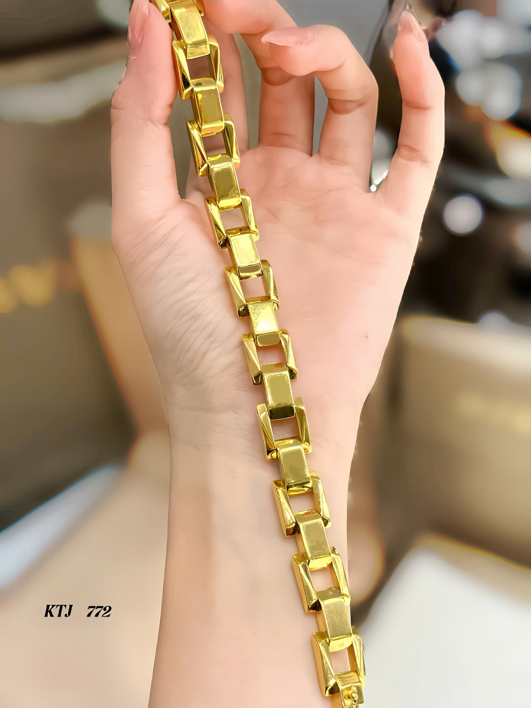 Tại Sao Ngọc Trai Anchi Dám Cam Kết HOÀN TIỀN 10 Lần Nếu Phát Hiện Vàng Giả?