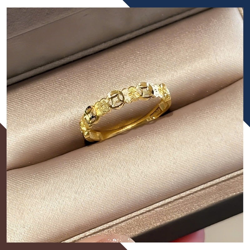 Kiểm tra hàm lượng vàng 10K cho nhẫn NVNU447 trước khi giao