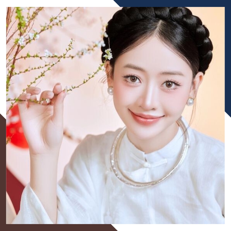 Mặc áo dài đeo vòng cổ gì cho đẹp? Chia sẻ từ chuyên gia