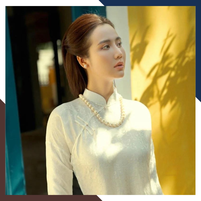 Mẫu Vòng Ngọc Trai Mặc Áo Dài: Từ Cổ Điển Đến Hiện Đại
